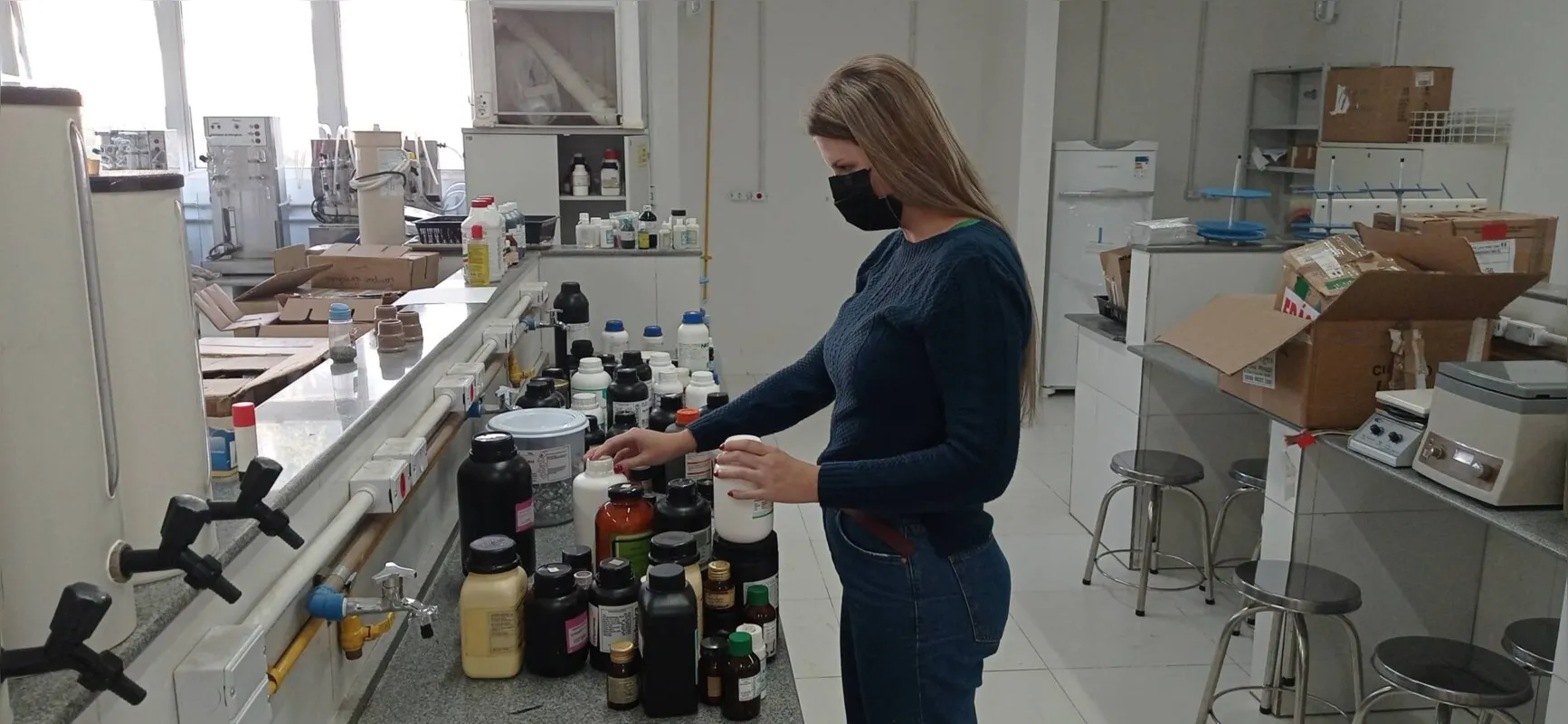 Técnica de laboratório na área de biologia, Daniele Albuquerque