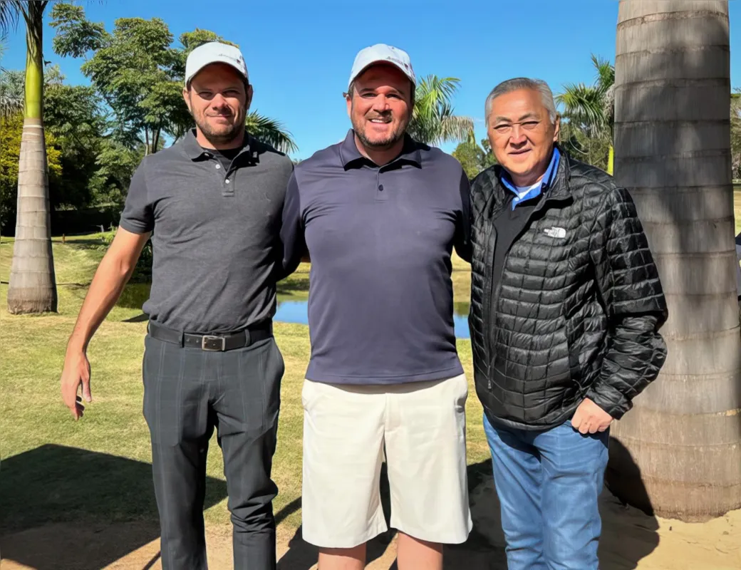 O novo presidente do LGC, Fábio Marins, o Capitão Rodolfo Sekles Fuganti e Luis Carlos Miguita, que já foi presidente do clube por 10 anos.