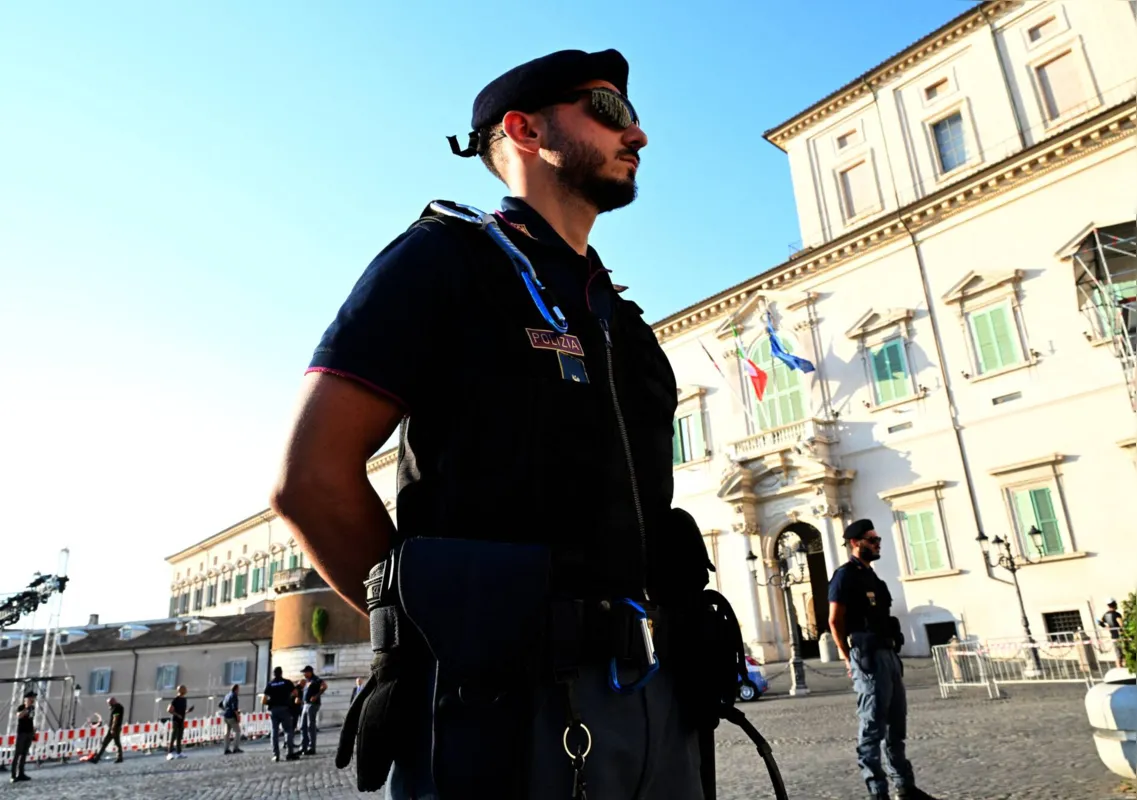 Policiamento foi reforçado no Palãcio Quririnale, em Roma, onde houve o encontro entre Draghi e Mattarella