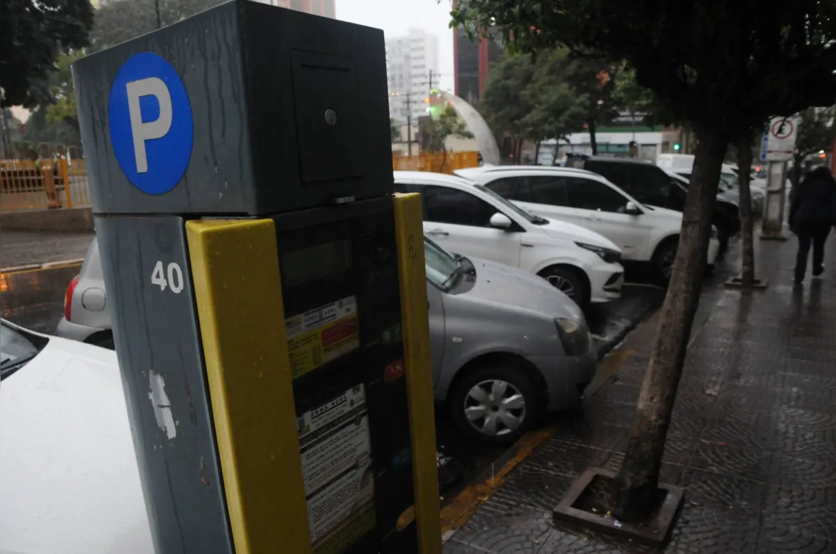 Imagem ilustrativa da imagem Projeto pede aumento de tolerância nas vagas de Zona Azul