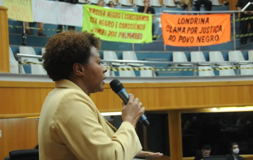 Na foto Maria Lucilda Santos, presidente da Comissão de Igualdade Racial da OAB Londrina