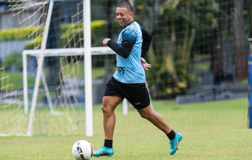 Caprini é uma das esperanças de gol do Londrina no jogo contra o Tombense