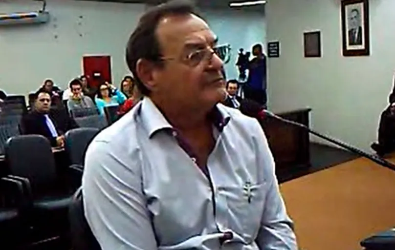 Imagem de Lauro Pepiliasco em audiência de julgamento de Vanda Pepiliasco - Maio de 2015