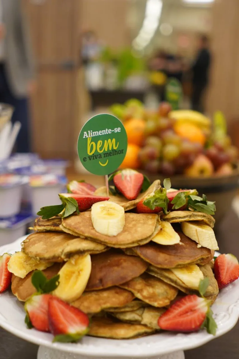 Um café da manhã saudável foi servido aos convidados: a iniciativa é da Unimed Londrina, que está às voltas com campanha com foco na alimentação saudável