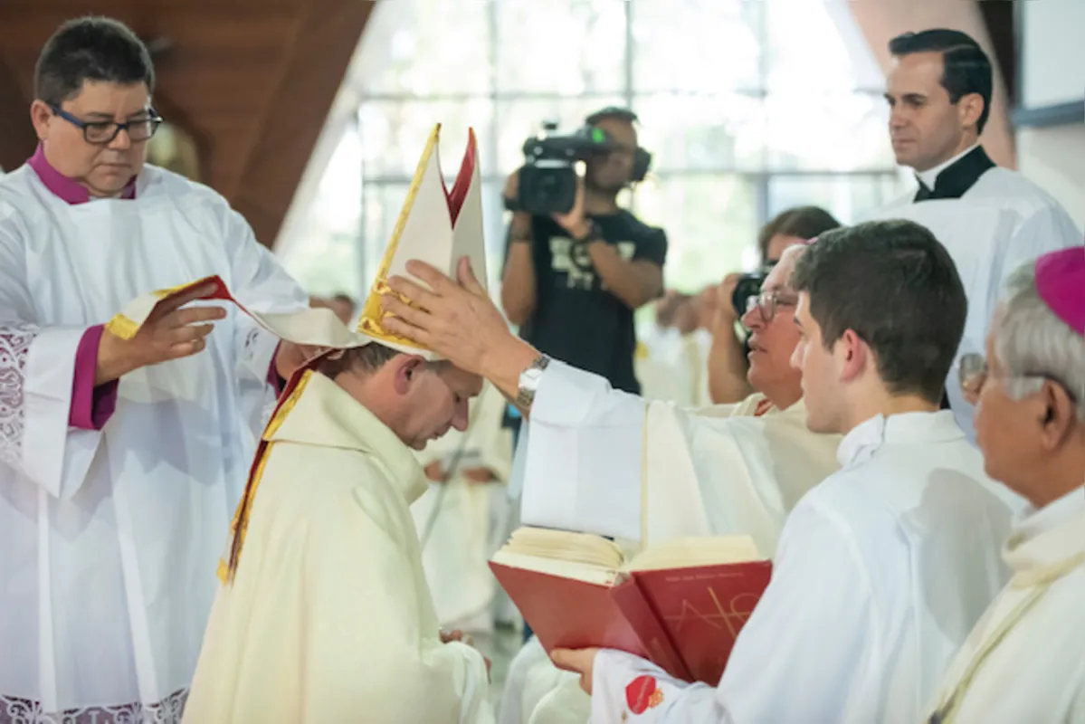 A cerimônia de ordenamento episcopal de Dom Marcos José foi celebrada pelo arcebispo de Londrina, Dom Geremias Steinmetz
