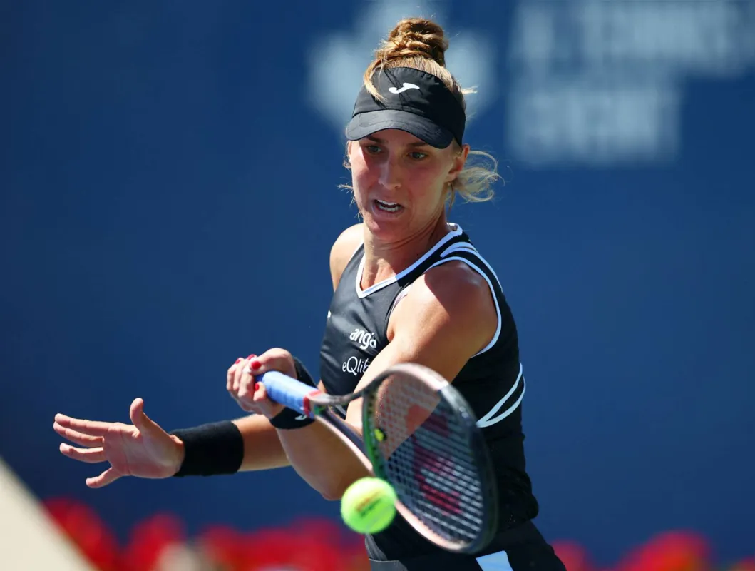 Imagem ilustrativa da imagem Bia Haddad perde final do WTA 1.000 de Toronto, mas entrará no top 20