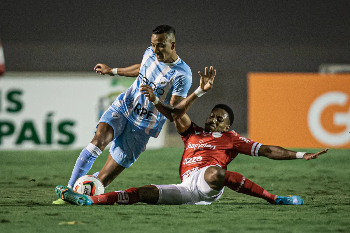 Imagem ilustrativa da imagem Em jogo pobre, Londrina empata com o lanterna em Goiânia