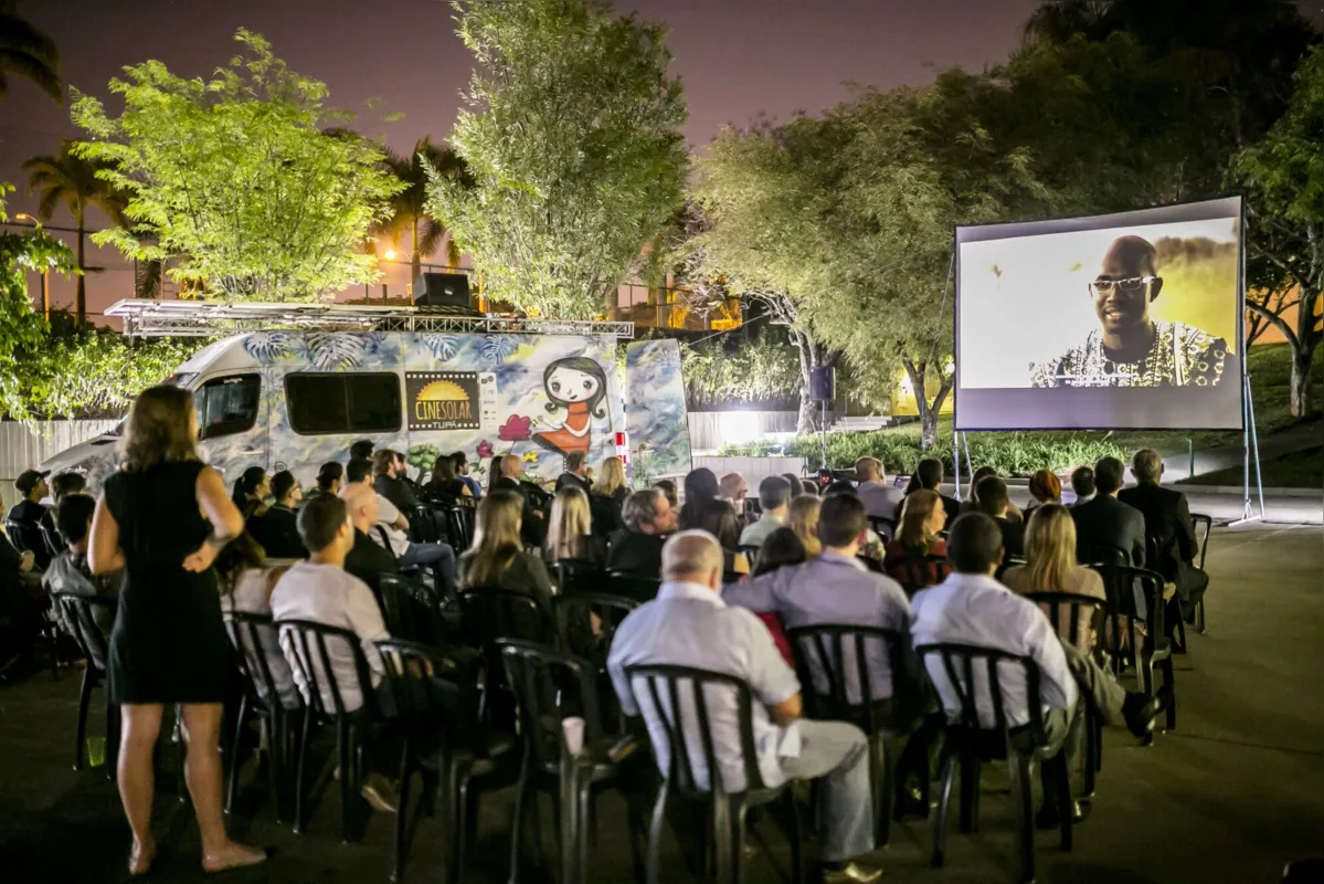 Pela primeira vez em Londrina, o CineSolarzinho exibe curtas-metragens nacionais, filmes infantis, além de vídeos educativos com temática socioambiental