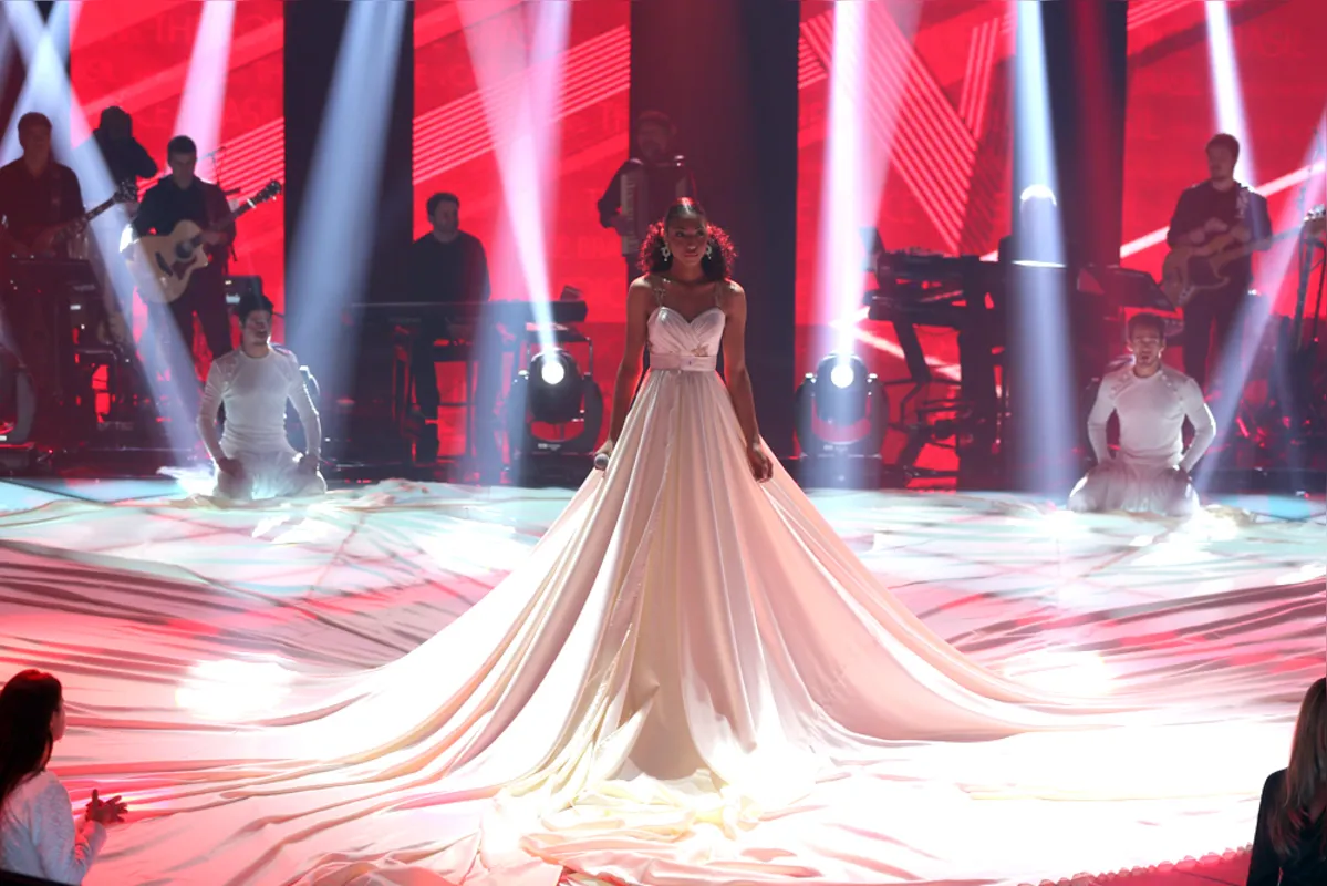 Adna Souza foi finalista do The Voice em 2015: cantora, que vai lançar novo disco em novembro,  inspira-se na carreira do pai