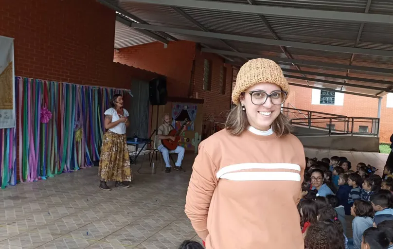 Paula Borch, coordenadora pedagógica do CEI Santo Antônio: contação de histórias integrada a outras atividades artísticas