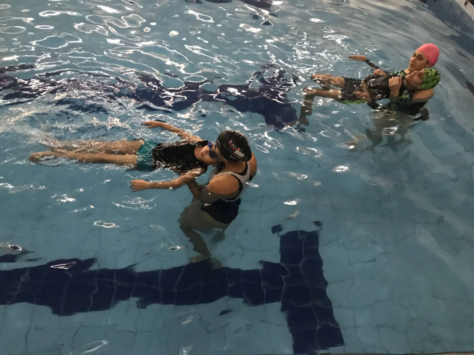 Aulas nas piscinas da UEL foram retomadas na última terça-feira (16), após dois anos de suspensão devido à pandemia de coronavírus