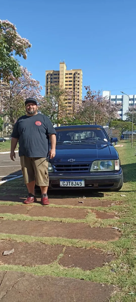 Imagem ilustrativa da imagem Raros e apreciados, carros antigos são atração de evento em Londrina