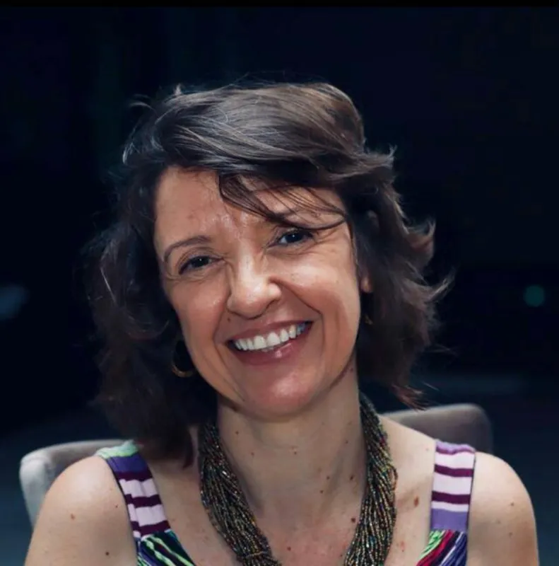 Patrícia Zanin, jornalista que é referência na Rádio UEL FM, participa dos eventos culturais que marcam os 70 anos do Ouro Verde