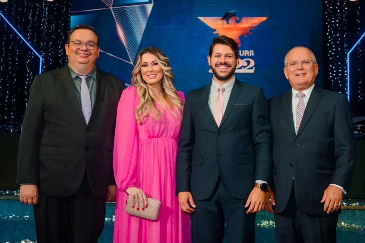 O Diretor Educacional Luciano Ferreira Maia, a orientadora Katiucia Montalvão Emerick , o coordenador Murillo Bernardi Rodrigues e o Diretor Geral do Colégio Londrinense, Dr. Eleazar Ferreira