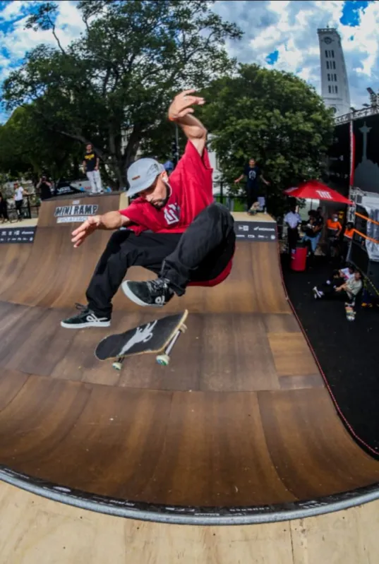 Imagem ilustrativa da imagem Apucarana realiza campeonato regional de skate