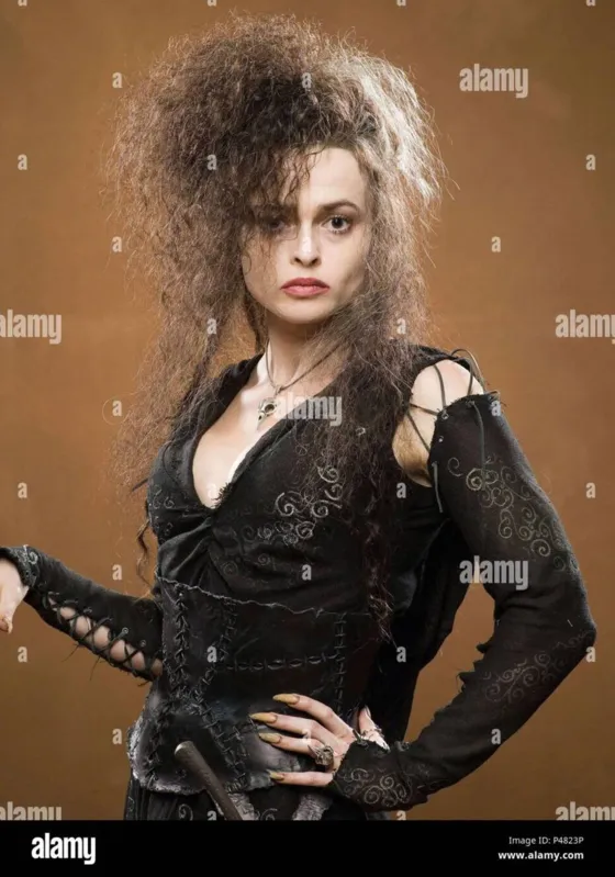 A atriz Helena Bonham Carter interpretou a personagem Belatriz Lestrange na franqui de filmes Harry Potter