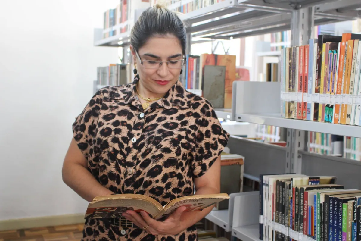 “A biblioteca é um local de produção cultural, de fruição cultural, de democratizar o acesso à informação, à leitura, à cultura como um todo”, diz a diretora de Bibliotecas Públicas de Londrina, Leda Maria Araújo