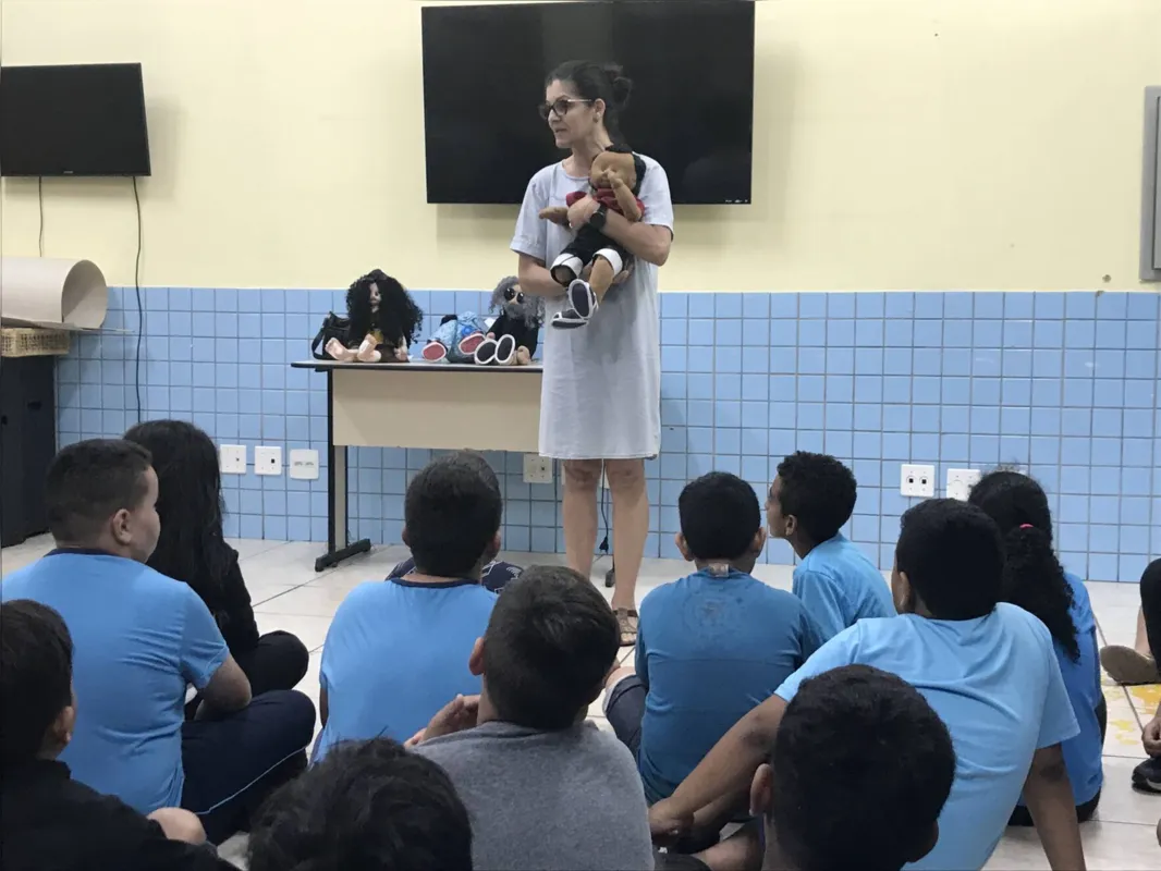 Professora Vilma Maria Rodrigues Chofard: "Há uma aproximação da hstória de Santos com a realidade de muitos alunos"