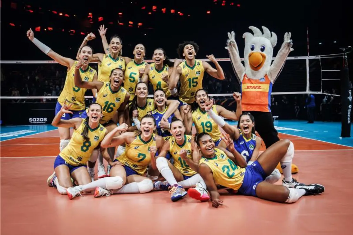 Imagem ilustrativa da imagem Brasil vence Itália, vai à final do Mundial de Vôlei e busca título inédito