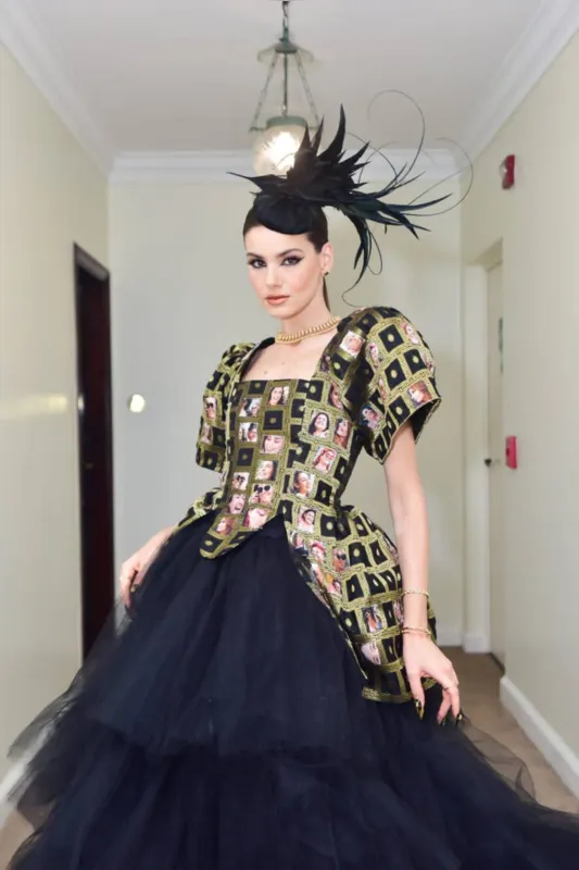 Camila Queiroz, no Baile da Vogue