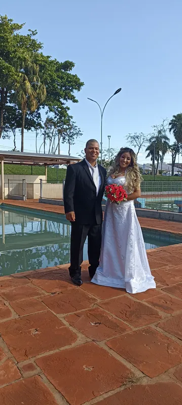 Imagem ilustrativa da imagem Casamento coletivo celebra 282 uniões em Londrina