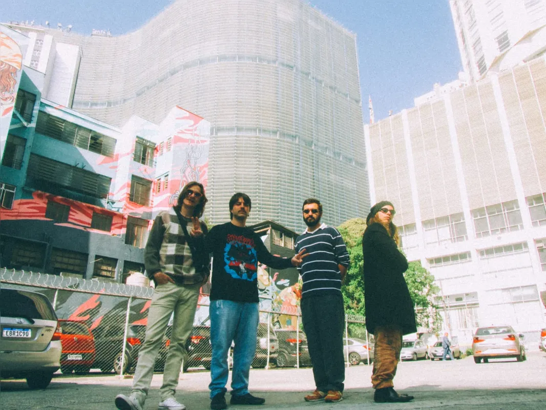 O grupo Stolen Byrds chega ao Espaço Nave com a turnê ‘’Summer Drummer ‘22’’