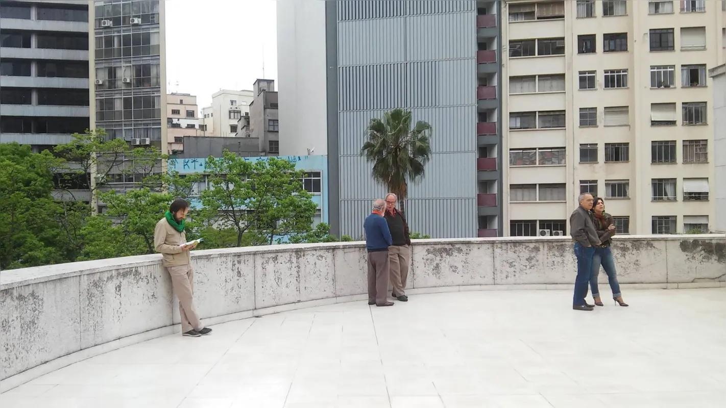 Claudio Willer no terraço da Biblioteca Mário de Andrade, em setembro de 2015