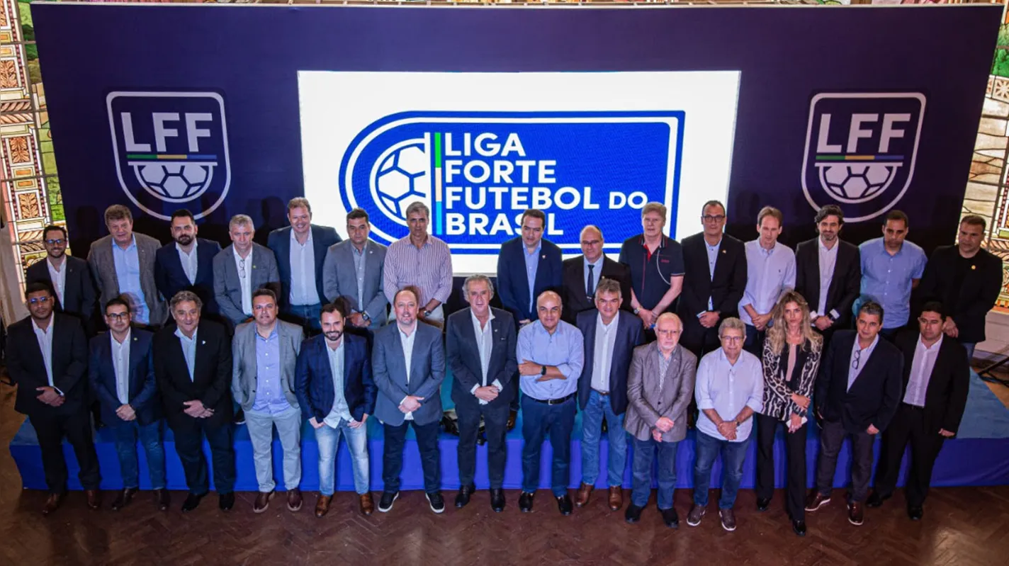 O gestor Sérgio Malucelli e o vice presidente Felipe Prochet representaram o LEC na reunião da LFF no Rio de Janeiro