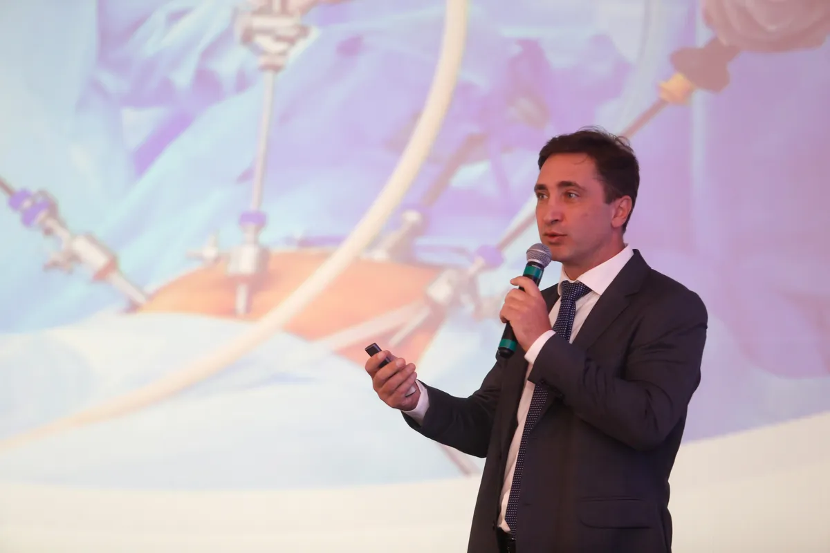 Ricardo Brandina, um dos painelistas, é coordenador do serviço de Cirurgia Robótica da Iscal