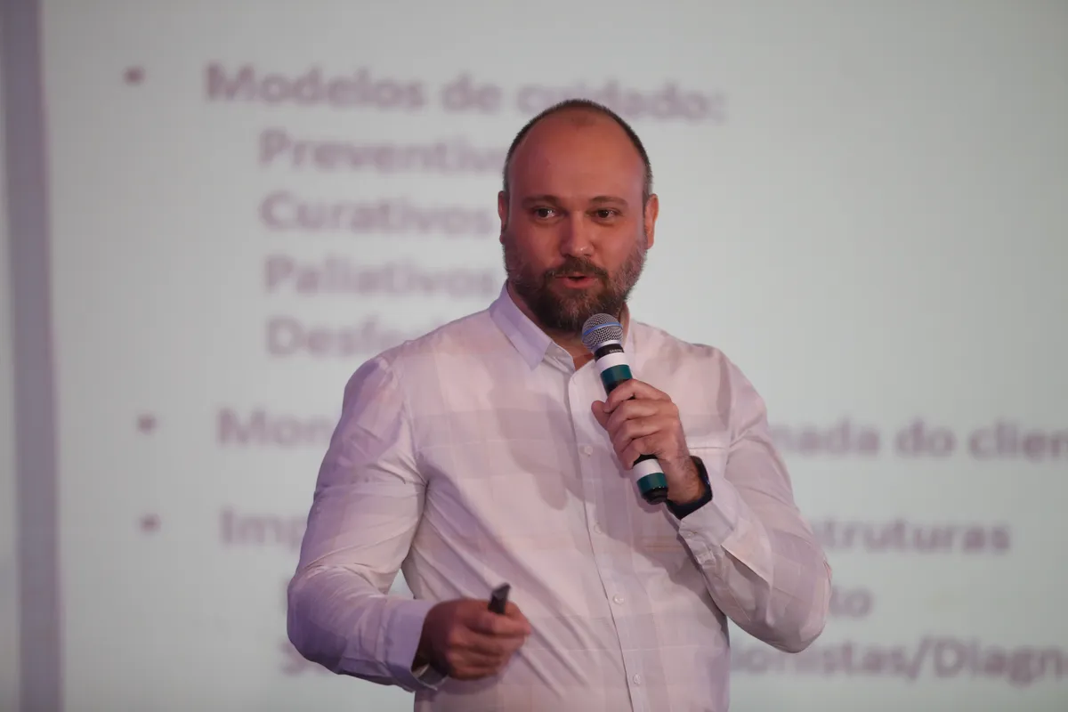 “Quando falamos de robô, não necessariamente estamos falando do equipamento, 
mas de toda uma inteligência por trás”, diz Gianolla