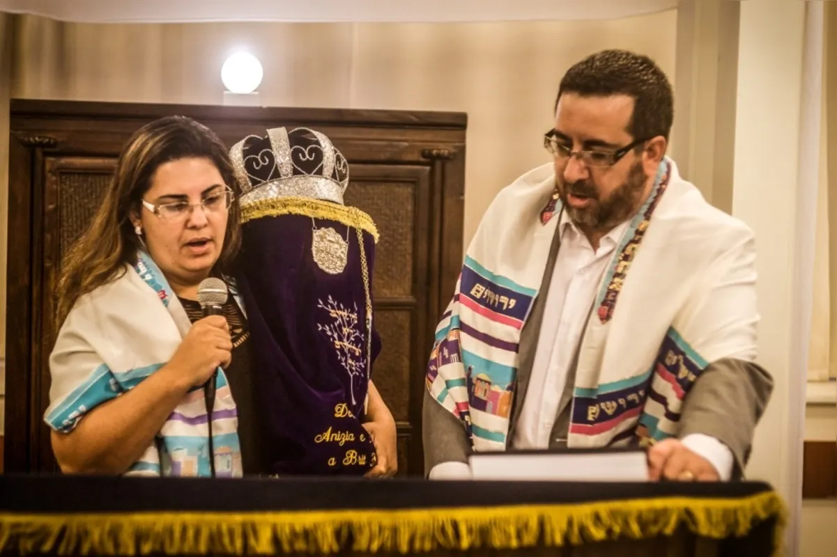 "Vândalos não podem ser comparados com judeus em um campo de extermínio", repudia Charton Baggio Scheneider professor da Congregação Israelita de Londrina