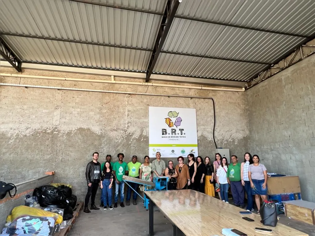 Imagem ilustrativa da imagem Cooperativa em Londrina terá renda extra com Banco de Resíduos Têxteis