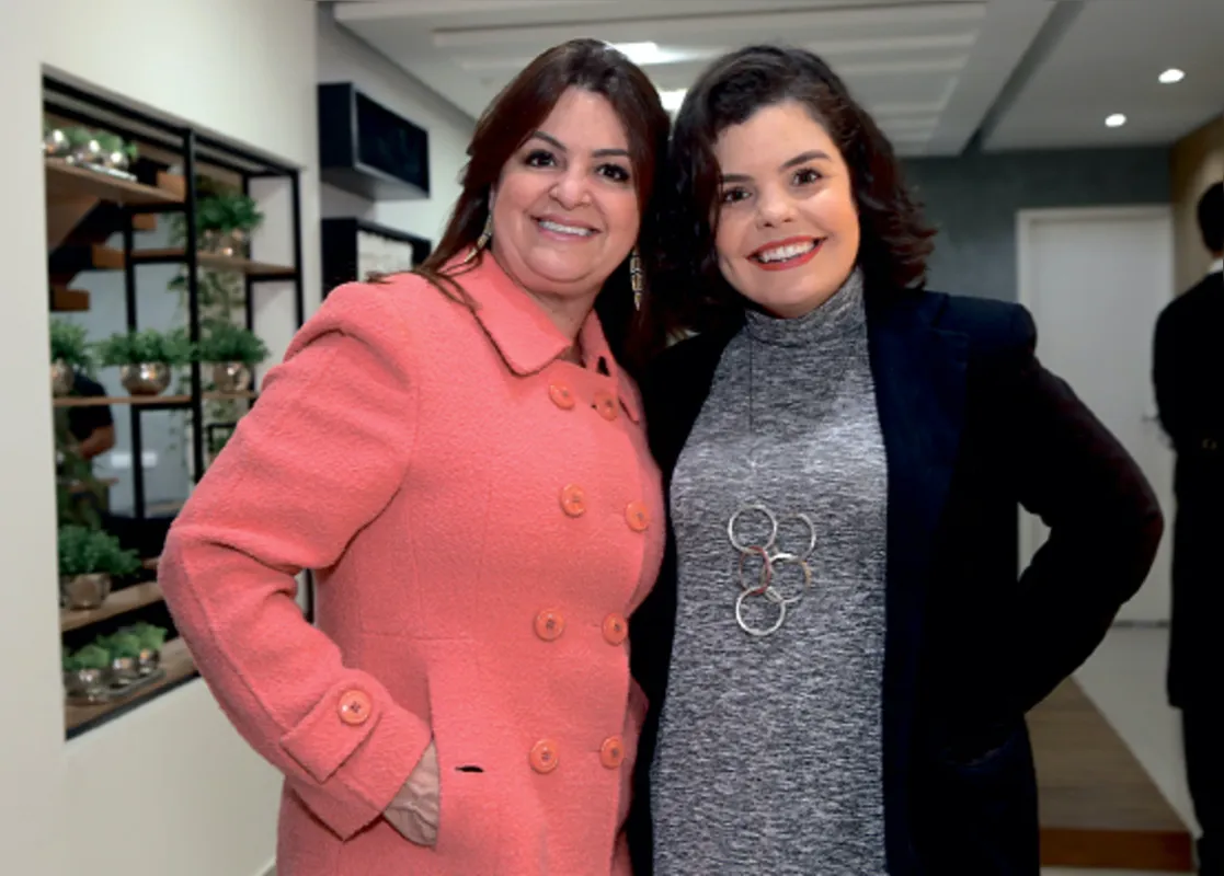 Laurinda Saragoça e Isabela Nicastro