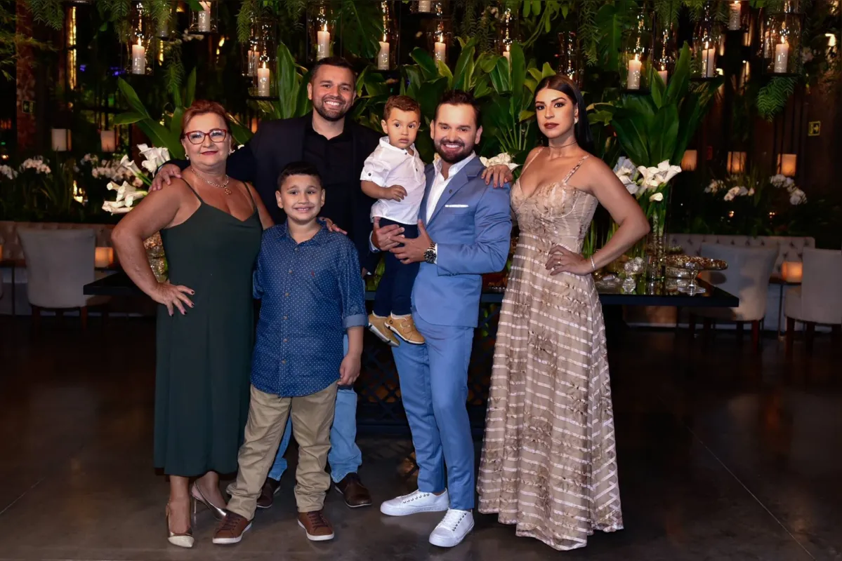 Da Silvia com a mãe, Helena Maria da Silva, o irmão, William Fernando, a cunhada, Ingrid Sabóia, e os sobrinhos, Lorennzo e Vicente