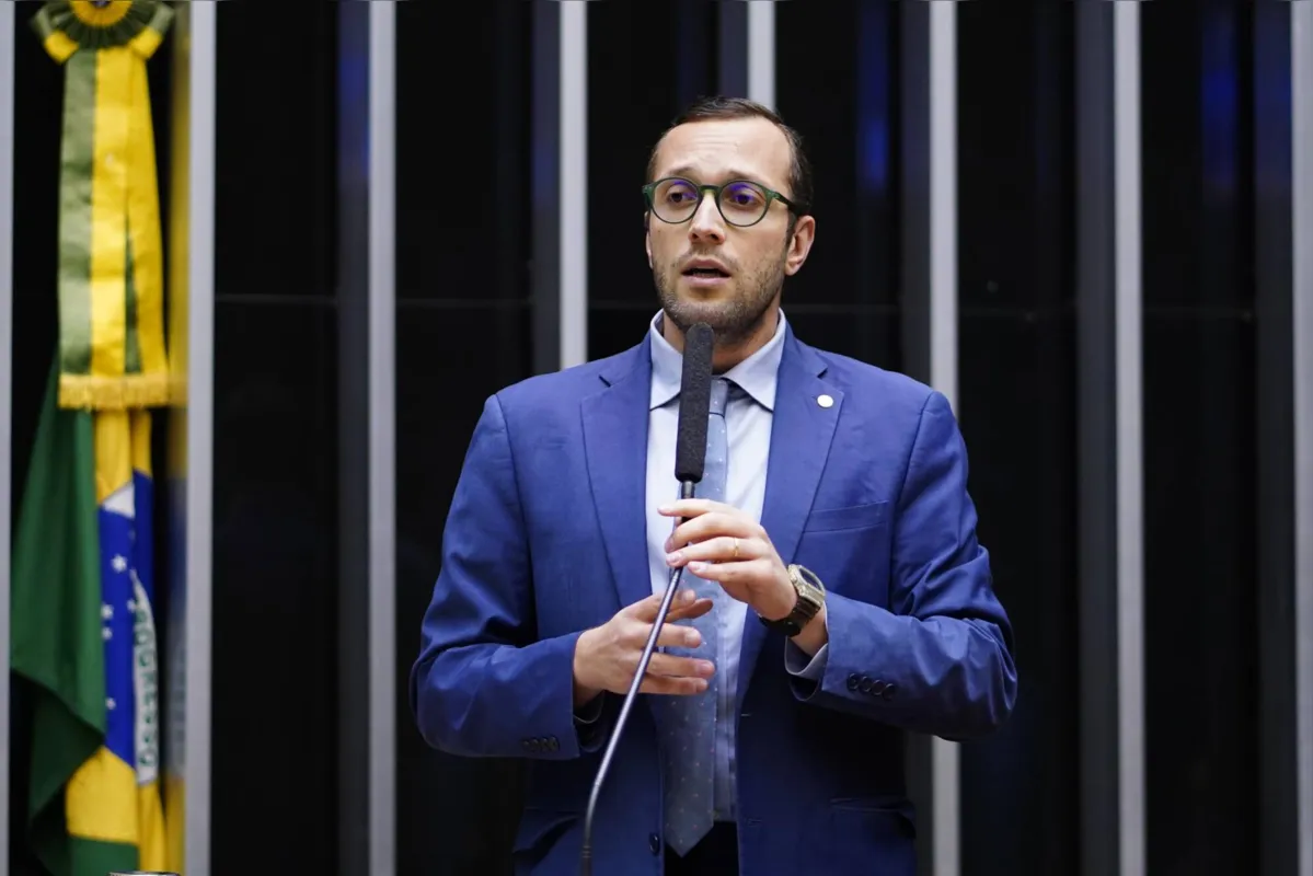 “O Lira foi um grande aliado do governo Bolsonaro. Sabemos que é um deputado com quem podemos contar e que cumpre acordos”, declarou Filipe Barros  ao confirmar voto em Lira