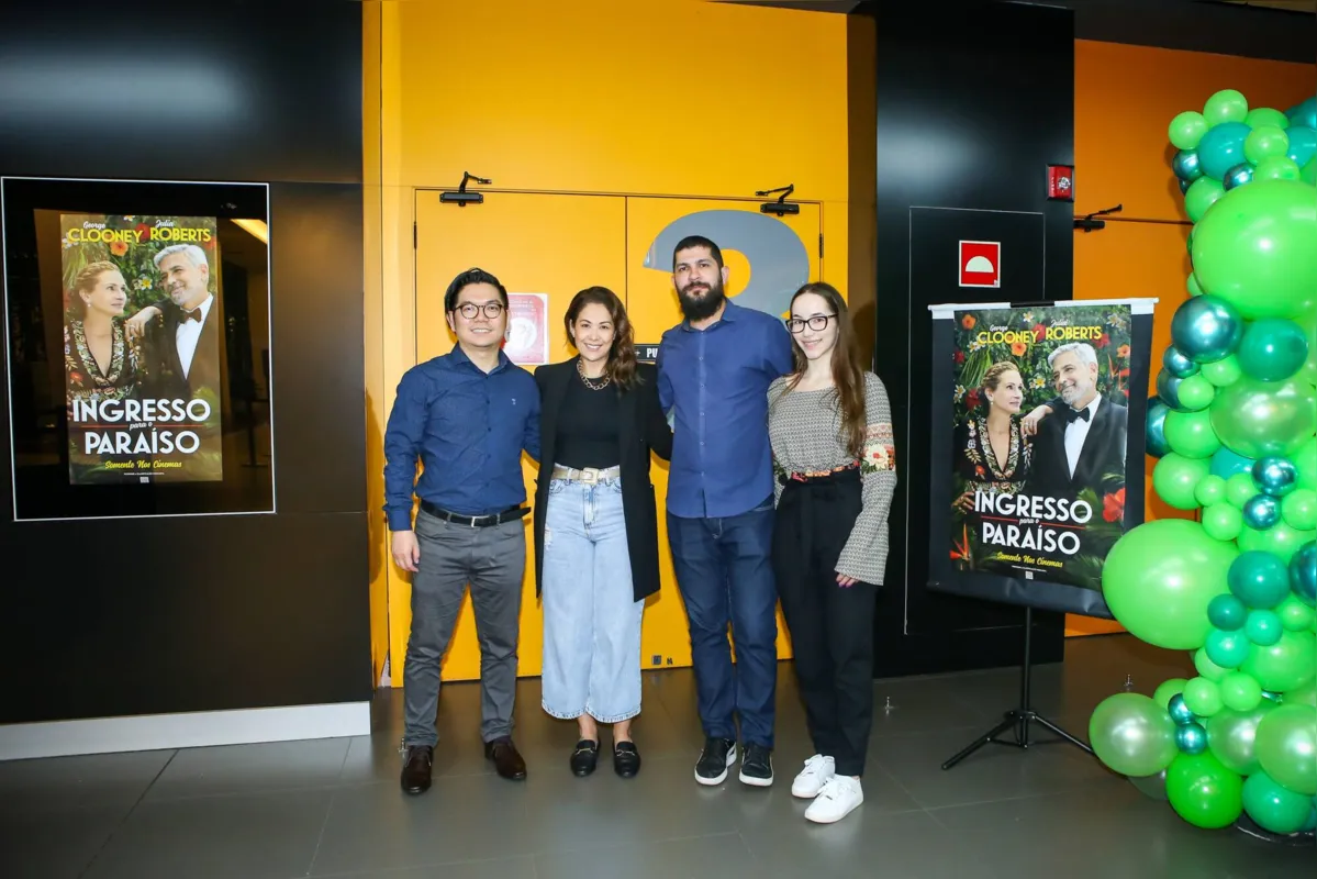 Thiago Iida, Dayane Santana, Paulo Ferreira e Julia Nunes