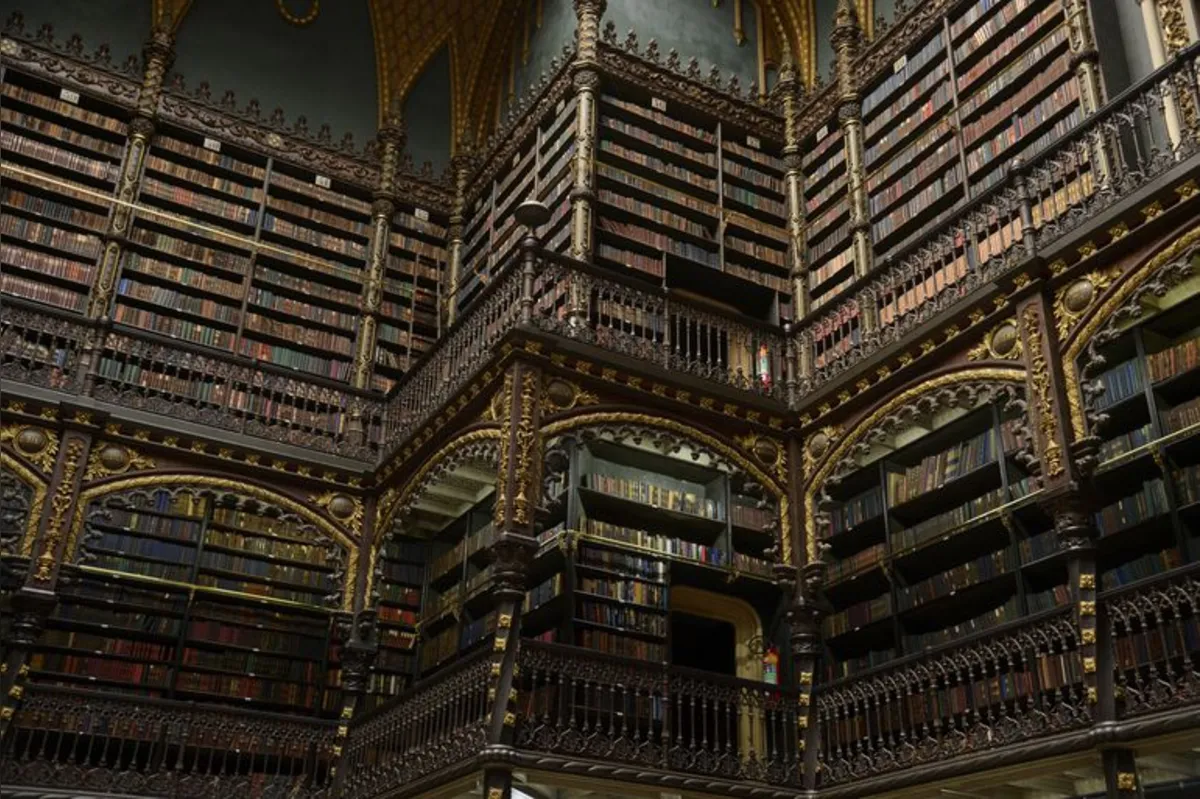 Real Gabinete Português de Leitura, no centro do Rio de Janeiro, uma das bibliotecas mais bonitas do mundo