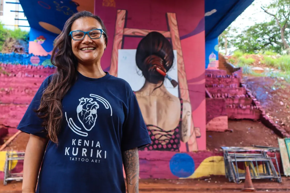 O graffiti no viaduto da Avenida Celso Garcia, assinado por Kenia  Kuriki e Jay Moraes, homenageia Londrina como "Cidade das Artes"