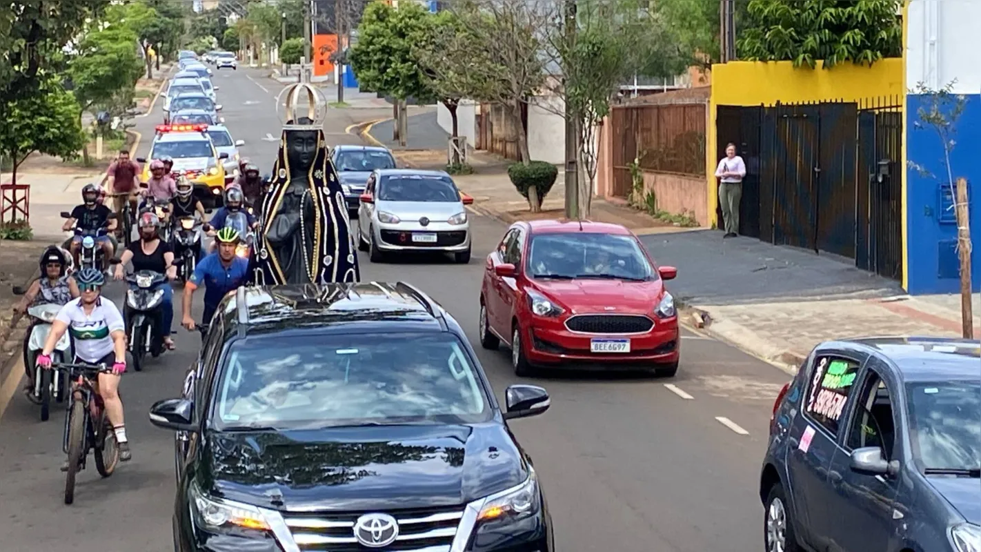 Imagem ilustrativa da imagem Domingo de bençãos no Santuário de Nossa Senhora em Londrina