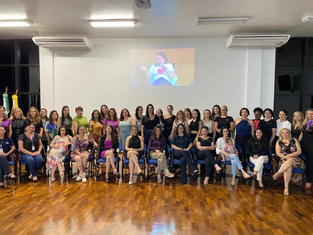 Mulheres empreendedoras e gestoras de negócios de Campo Mourão e região participaram do 2º Encontro com Empresárias