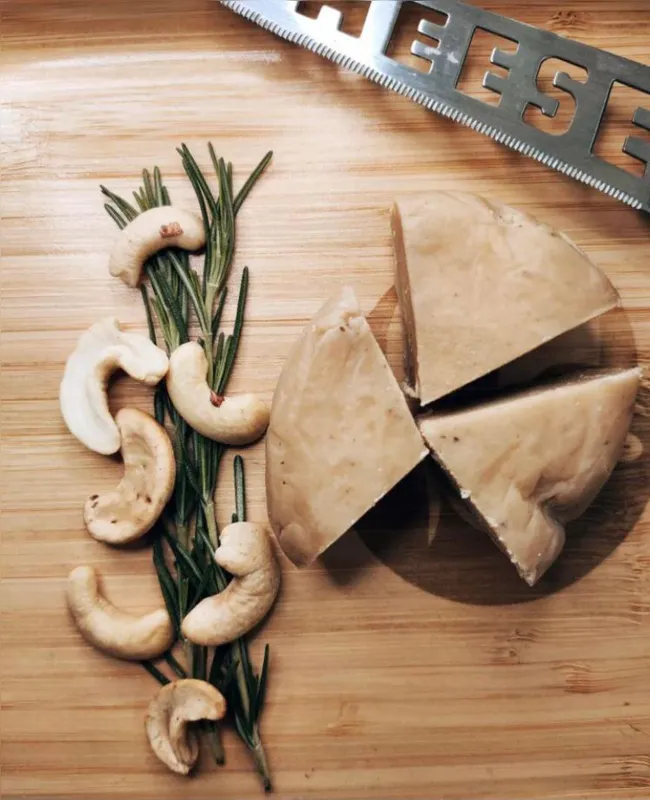 Imagem ilustrativa da imagem Empresária de Londrina conquista 1º lugar em reality com queijo vegano