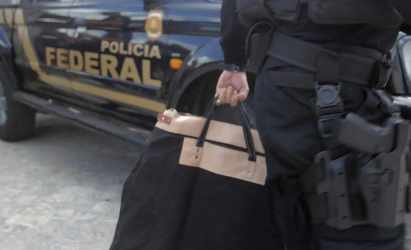 Segundo a PF, o grupo do empresário iludia pessoas que acreditavam em vultosos rendimentos provenientes do aluguel de criptomoedas