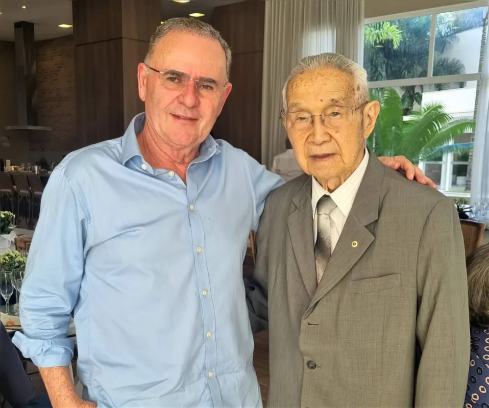 O dentista e ex-vereador Felix Ribeiro com o renomado professor Toshihiko Tan