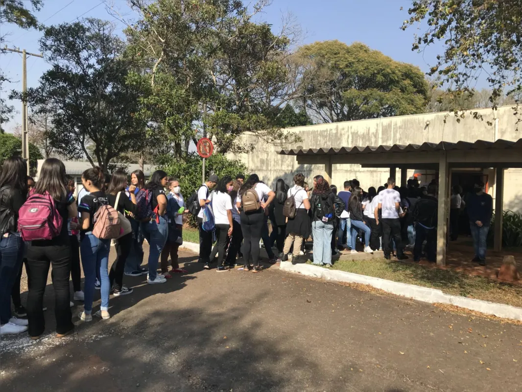 Imagem ilustrativa da imagem Feira das profissões da UEL atrai 20 mil alunos