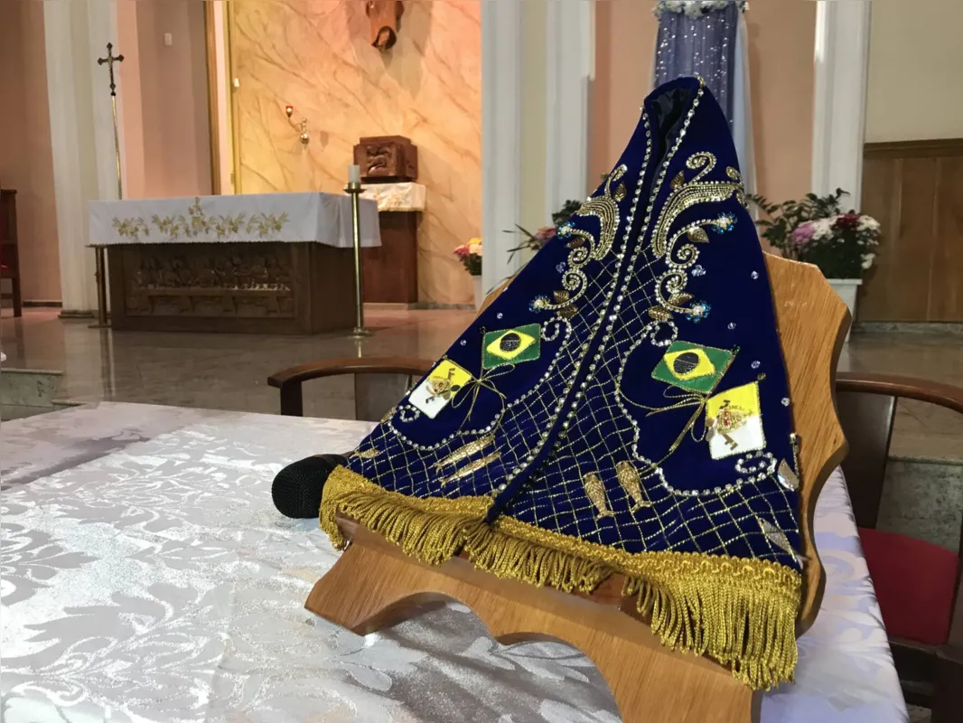 Imagem ilustrativa da imagem Festa da Padroeira em Londrina terá procissão luminosa e quermesse