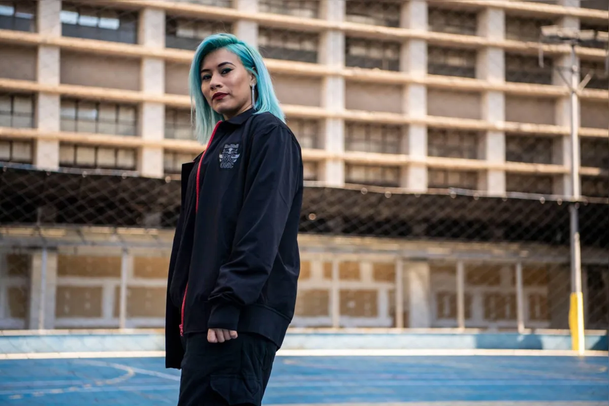 Mini Japa, de Uberlândia (MG) é uma das juradas das batalhas de Dreaking Dance