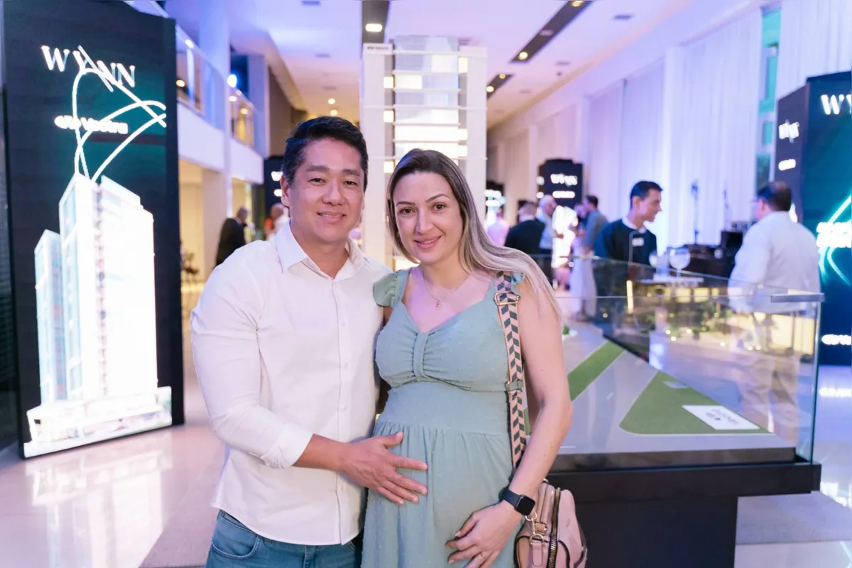 Emerson Tanaka e Andressa Rodrigues