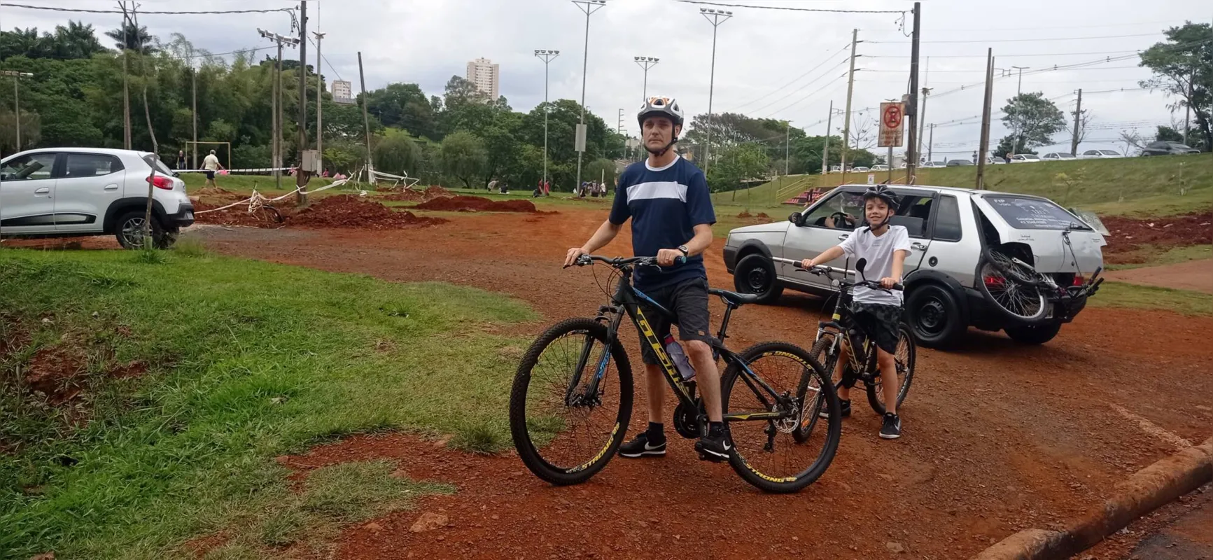 O empresário Cledimar Luciano Bertão, 52, foi ao local para andar de bicicleta e sugeriu que a ciclovia  acompanhe a pista de caminhada que foi movida para a parte interna do aterro.