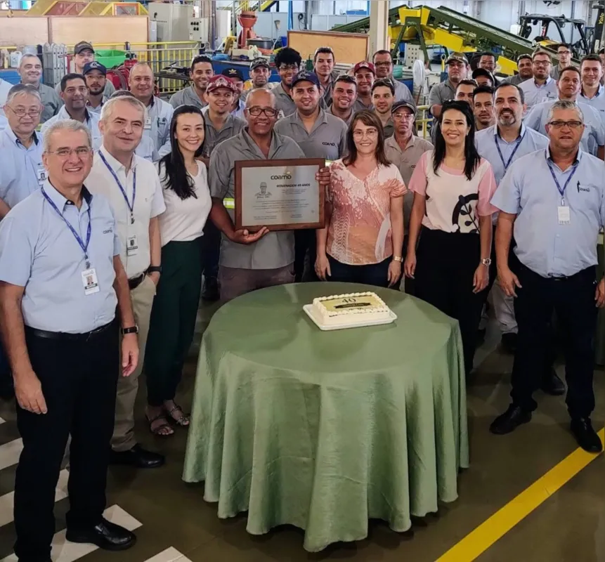 Gilson Teles integra o seleto grupo de 13 colaboradores com 40 anos de Coamo a serem homenageados em 2023: reconhecimento pelo trabalho