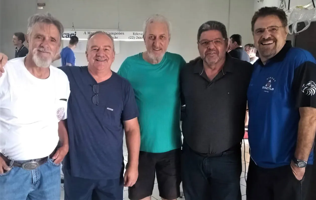 Reencontro da Velha Guarda da sinuca: Lúcio Flávio, Mário Michelato, Pierre Sangiorgio, Marcos Silva e Romeu Demattè Jr.